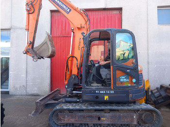 Miniexcavadora DOOSAN DX85R-3