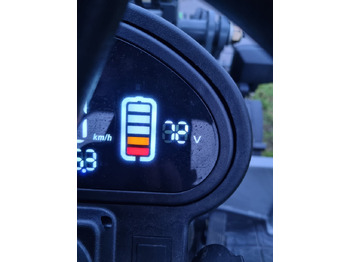 Cargadora de ruedas WCM L2110e E-Power: foto 4 Cargadora de ruedas WCM L2110e E-Power: foto 4