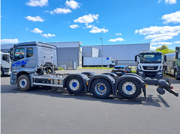 Camión chasis Mercedes Benz Actros 3243 8x2  1,2 & 4 Lenkachse, 2 & 4 Liftbar(Nr. 6051): foto 4