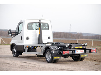 Camión multibasculante IVECO Daily 70c18