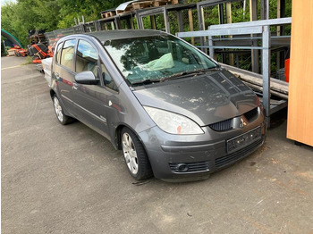 Coche MITSUBISHI