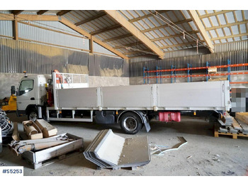 Camión grúa Crane truck with flat Mitsubishi Canter 7C15: foto 2