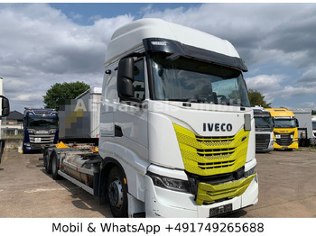Camión chasis IVECO S-WAY