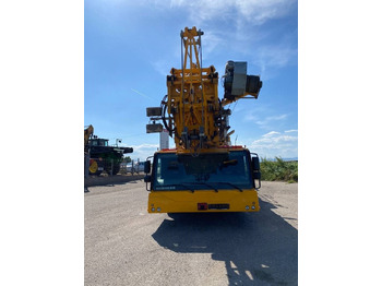 Grúa automontante Liebherr MK 88 Certificat CE / 1er Main endommagée: foto 2