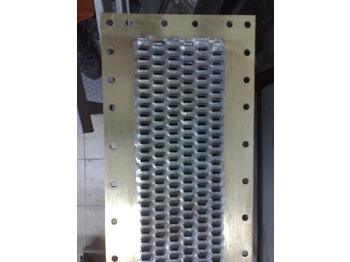 Radiador nuevo RADIATORE NH   W 190 76081144: foto 3