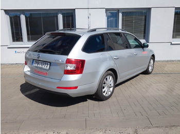 Coche familiar Škoda Octavia Combi Ambition 1,6 TDI, DSG, Navi, Clima: foto 5