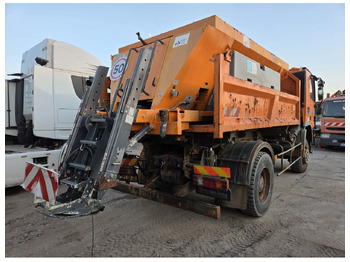 Camión volquete MERCEDES ACTROS 1836 4X4 TIPPER possible to buy with salt spreader: foto 2