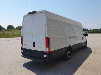 Furgoneta de pasajeros IVECO Daily 35S16V: foto 4