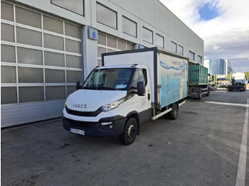 Furgoneta con lona IVECO Daily