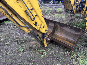 Retroexcavadora Komatsu WB93 WB97 WB 93 97 Łyżka Skarpowa Łyżka Przednia Widły CZĘŚCI: foto 4 Retroexcavadora Komatsu WB93 WB97 WB 93 97 Łyżka Skarpowa Łyżka Przednia Widły CZĘŚCI: foto 4