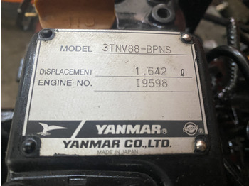 Motor para Maquinaria de construcción Yanmar 3TNV88 - silnik kompletny: foto 5 Motor para Maquinaria de construcción Yanmar 3TNV88 - silnik kompletny: foto 5