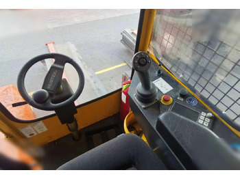 Carretilla de carga lateral 2017 HUBTEX MQ130: foto 2