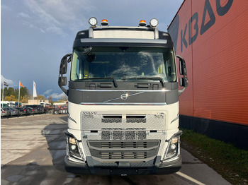 Leasing para Volvo FH 16 750 8x4*4 CHASSIS L=7113 mm Volvo FH 16 750 8x4*4 CHASSIS L=7113 mm: foto 3 Leasing para Volvo FH 16 750 8x4*4 CHASSIS L=7113 mm Volvo FH 16 750 8x4*4 CHASSIS L=7113 mm: foto 3