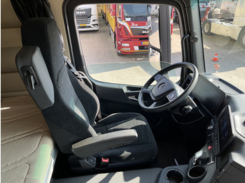 Leasing para Mercedes-Benz Actros 2124 / 2023 / 18 Ton / 76 dkm / Box / Laadklep Mercedes-Benz Actros 2124 / 2023 / 18 Ton / 76 dkm / Box / Laadklep: foto 3