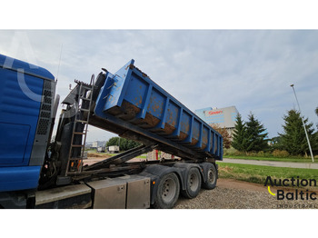 Camión volquete MAN 35.480: foto 5