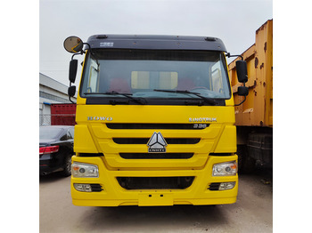 Camión volquete SINOTRUK HOWO