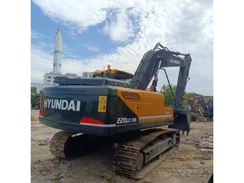 Excavadora de cadenas Hyundai R220LC-9S: foto 2