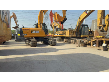 Excavadora de cadenas JCB