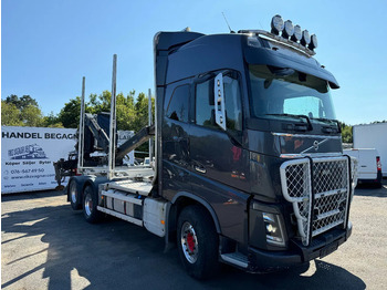 Camión forestal VOLVO FH16 750