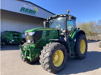 Tractor JOHN DEERE 6210R