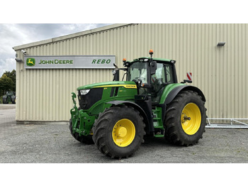 Tractor JOHN DEERE