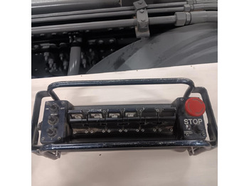 Hidráulica para Camión SCANRECO SCANRECO RC400 remote + receiver RC400: foto 3 Hidráulica para Camión SCANRECO SCANRECO RC400 remote + receiver RC400: foto 3