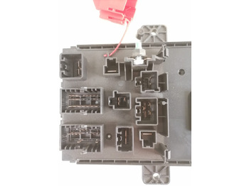 Fusible para Camión Volvo Fuse box 21939408: foto 5