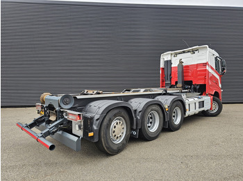 Camión multibasculante Volvo FH 500 8x4*4 / 30T HOOKLIFT: foto 2