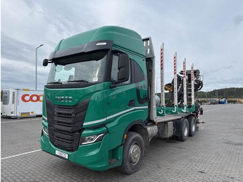Camión grúa IVECO X-WAY