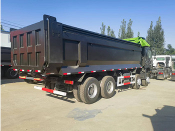 Camión volquete Sinotruk HOWO 8*4 Dump truck: foto 2