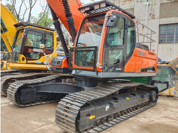 Excavadora de cadenas DOOSAN DX300LC