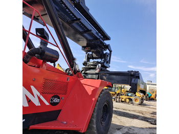 Reach stacker FANTUZZI CS45KMHD 45 TON: foto 5 Reach stacker FANTUZZI CS45KMHD 45 TON: foto 5