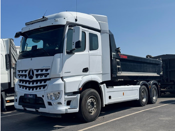 Camión volquete MERCEDES-BENZ Arocs