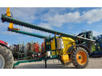 Pulverizador arrastrado