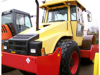 Compactador DYNAPAC