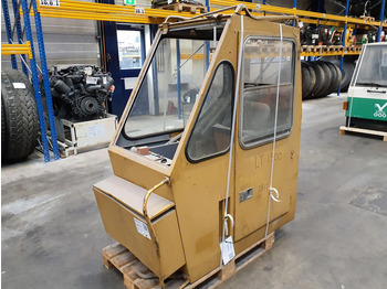 Cabina e interior LIEBHERR