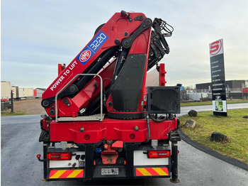 Grúa para camión HMF