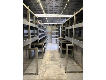 Camión caja cerrada MERCEDES-BENZ Antos 1824