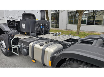 Cabeza tractora nuevo MERCEDES-BENZ Actros 3340 S 6x4 ADR Euro 3 Tractor Head: foto 5