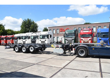 Semirremolque portacontenedore/ Intercambiable RENDERS