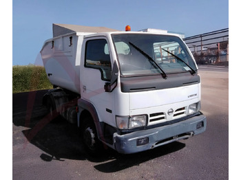 Camión NISSAN