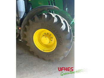 Tractor John Deere 6215 R: foto 3
