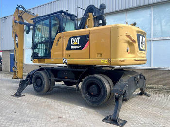 Manipulador de materiales para transporte de basura Cat MH 3022    2015    CE: foto 4