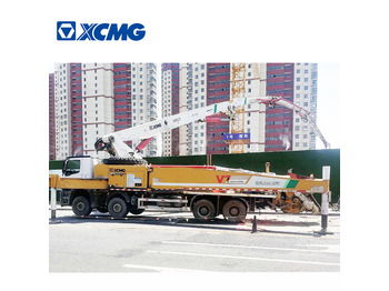 Camión bomba de hormigón XCMG