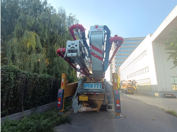 Camión bomba de hormigón XCMG Official 58m HB58V Used Concrete Pumps Diesel Truck-mounted Concrete Pump Price: foto 4