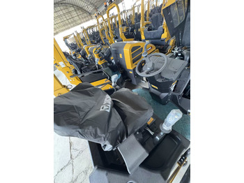 Mini compactadora XCMG XD140VT 4ton small Light Diesel Vibratory Road Roller: foto 5