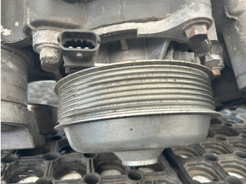 Bomba de refrigerante DAF COOLANT PUMP DAF XF 106: foto 3