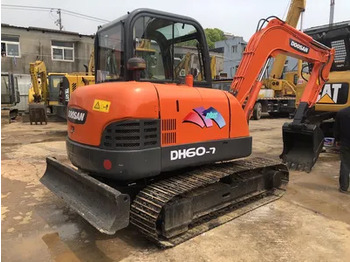 Excavadora de cadenas DOOSAN DH60-7