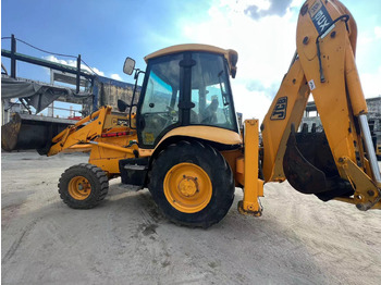 Retroexcavadora JCB 3CX
