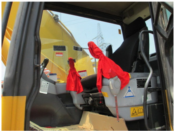 Excavadora de cadenas 2020 Komatsu PC200-7: foto 2